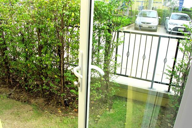 Golden Town On Nut Pattanakarn  